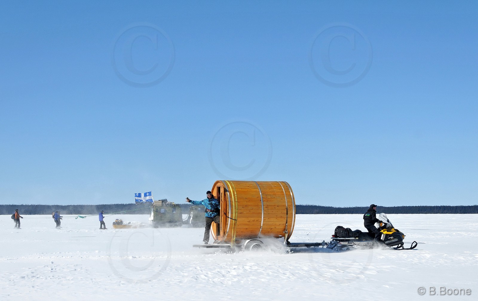 120401-0271 © B.Boone