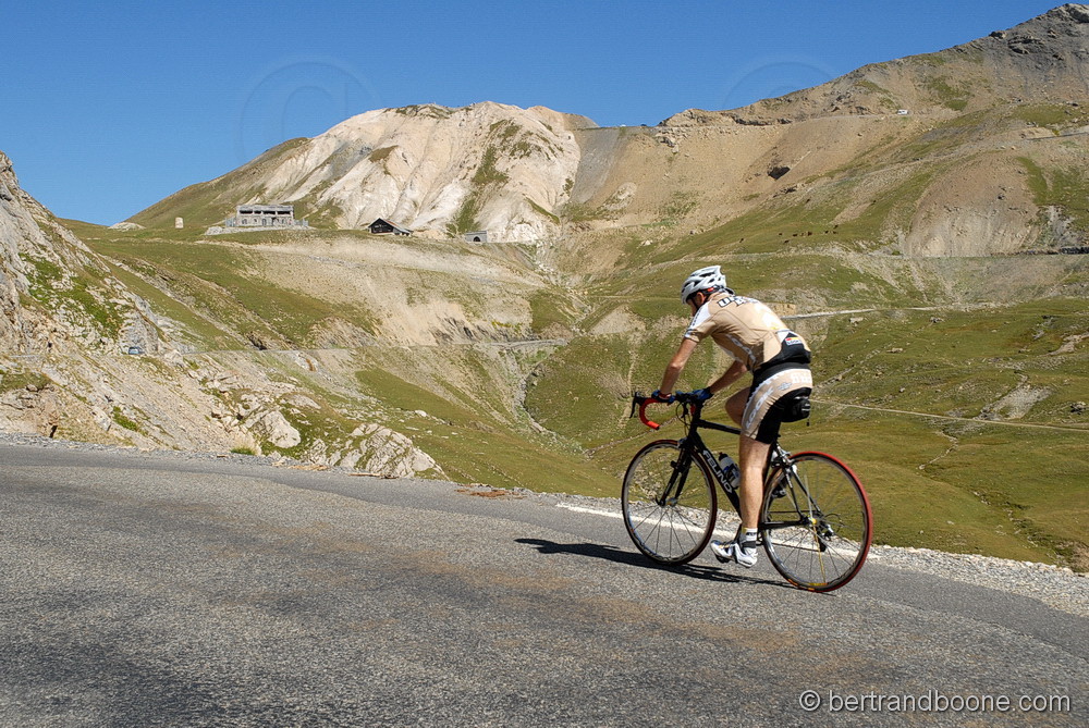cyclisme au col du galibier-hautes alpes-France