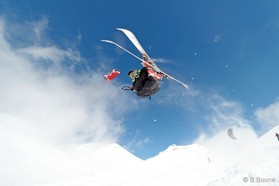 Johann Civel - snowkite a Gudauri - Georgie