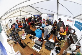 Snowkite Masters 2012 - col du Lautaret (05) France