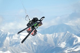 Johann Civel - snowkite a Gudauri - Georgie