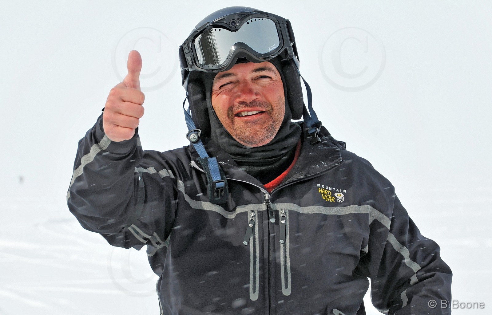 120404-052 © B.Boone