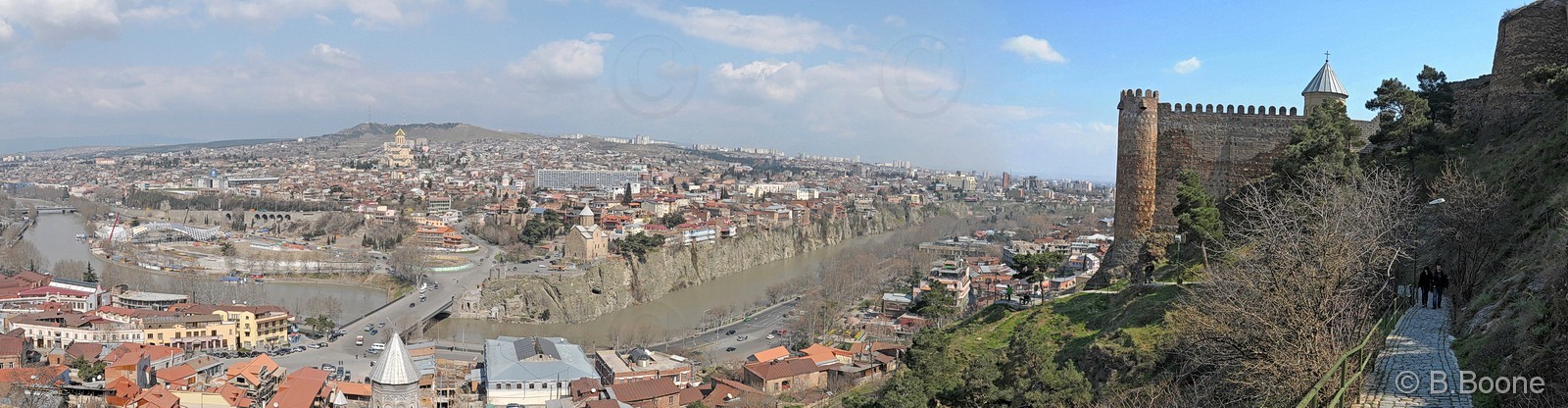 100323 pano120,122 ©B.Boone