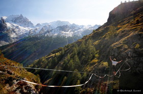 Slackline au Chazelet - La Grave - Hautes Alpes - France