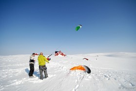 Fabio Ingrosso+Ralf Groesel-Snowkite-Haugastol-Norway