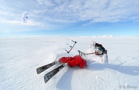 Jérome Josserand - snowkite en Islande